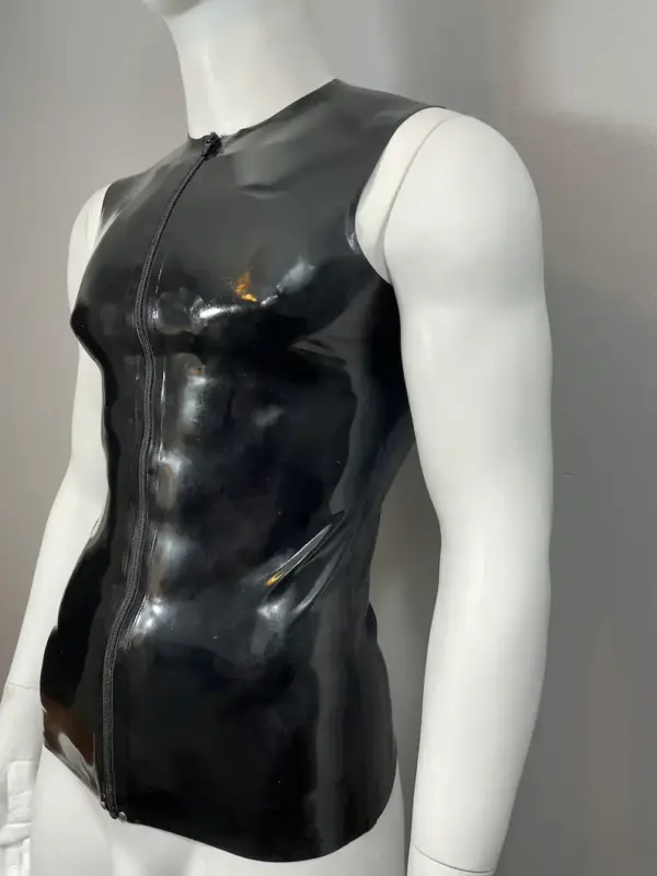 Close up of front zipper on 0.45mm latex sleeveless shirt