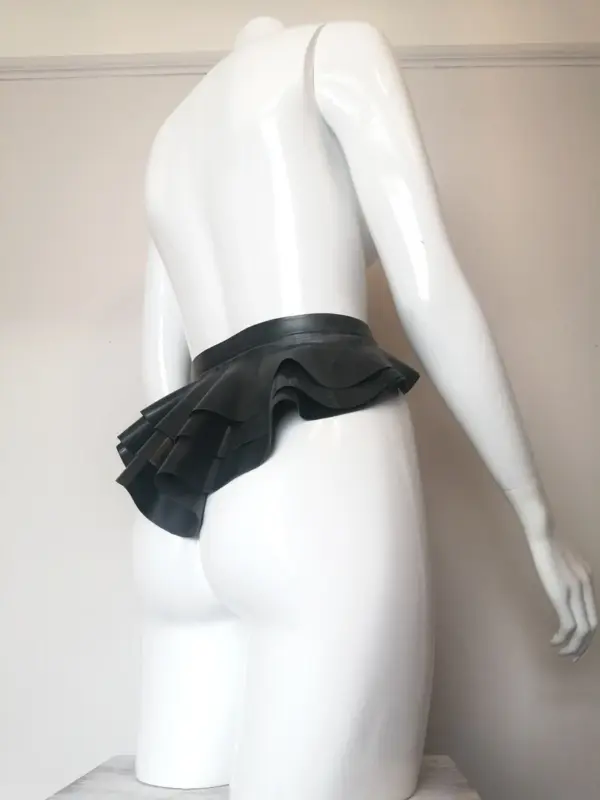 Custom Latex Peplum Belt – Three-Tier Ruffle Waist Cincher with Snap Closure